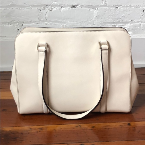*SOLD* Ivory/Cream Kate Spade purse/bag - Picture 2 of 7